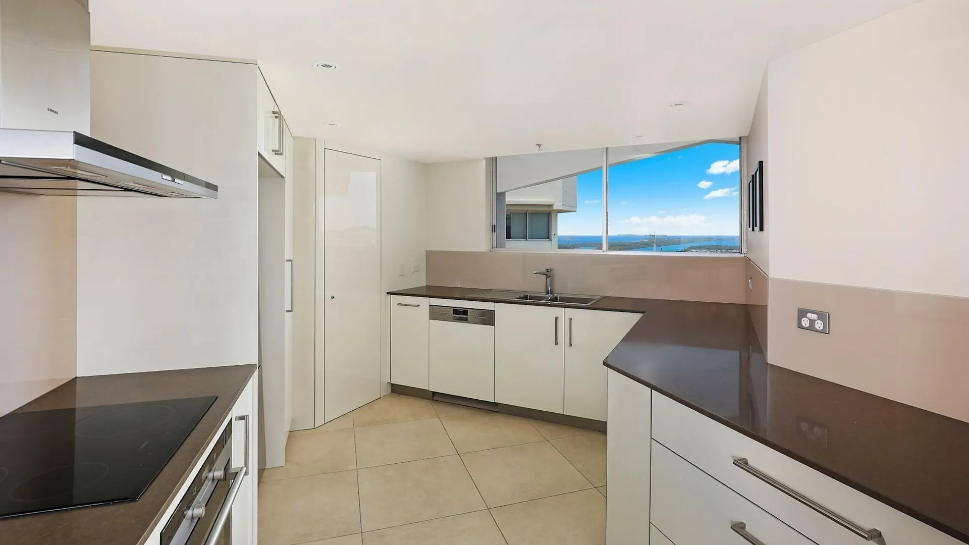 Points North Apartments Gold Coast Aparthotel