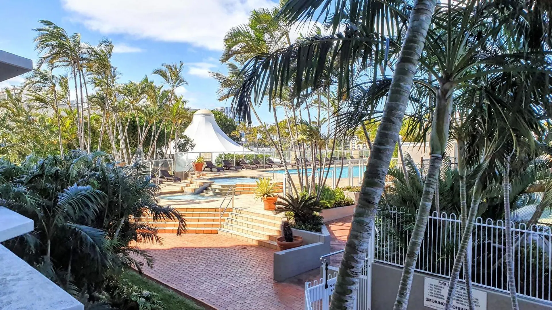 Aparthotel Points North Apartments Gold Coast